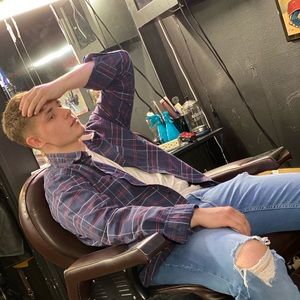 Meet your Posher, Christian